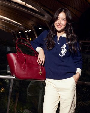 Image post by @ellemenhk on Instagram