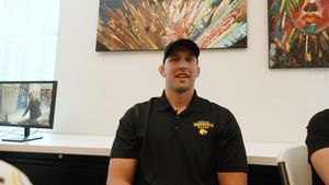 Image post by @houstonsabercats on Instagram