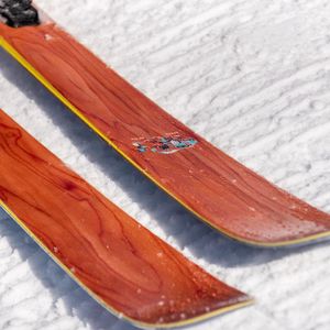 Image post by @j_skis on Instagram
