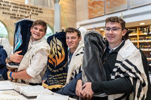 Image post by @aishyeshiva on Instagram