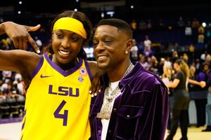 Image post by @flaujae on Instagram