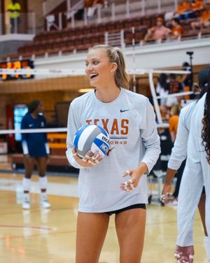 Image post by @texasvolleyball on Instagram
