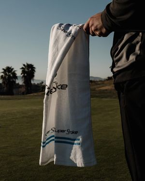 Image post by @superstrokegolf on Instagram