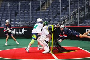Image post by @usindoorlacrosse on Instagram
