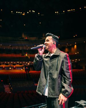 Image post by @luisfonsi on Instagram
