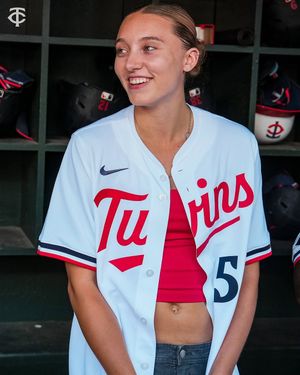 Image post by @twins on Instagram