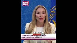 Video post by @dailyflashtv on YouTube