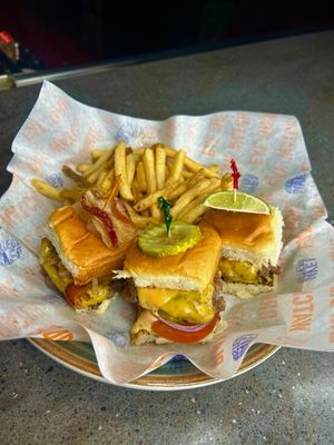 Image post by @daveandbusterskansascity on Instagram