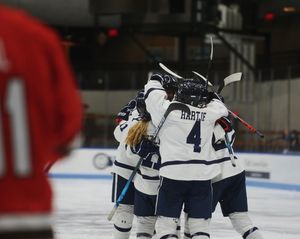 Image post by @yalewhockey on Instagram