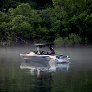 Image post by @tigeboats on Instagram