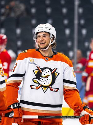 Image post by @AnaheimDucks on Twitter