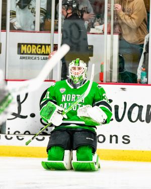 Image post by @undmhockey on Instagram