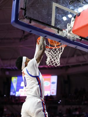 Image post by @gatorsmbk on Instagram