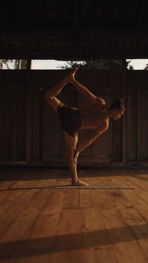 Video post by @kestyoga on Instagram