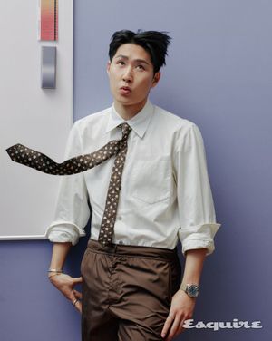 Image post by @esquire.korea on Instagram