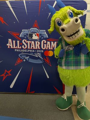Image post by @hartfordyardgoats on Instagram
