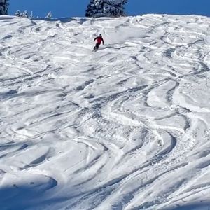 Image post by @j_skis on Instagram