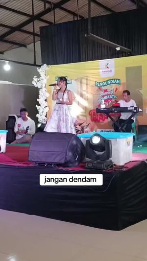 Video post by @da7april on TikTok
