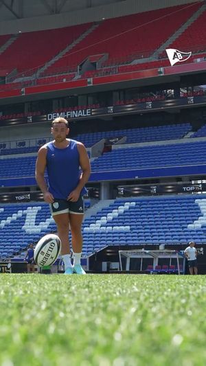 Video post by @avironbayonnaisrugbypro on Facebook