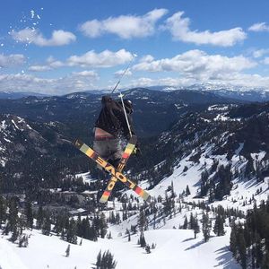 Image post by @j_skis on Instagram