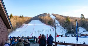 Image post by @mountsunapeeresort on Facebook