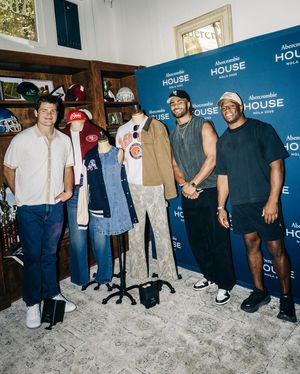 Image post by @nflstyle on Instagram