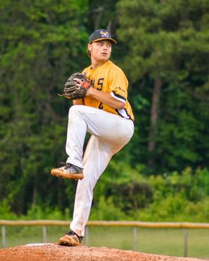 Image post by @statesvilleowls on Instagram