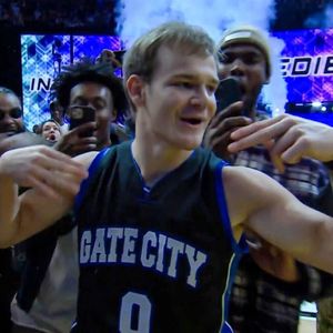 Image post by @charlieblr on Twitter