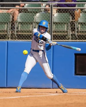Image post by @uclasoftball on Instagram