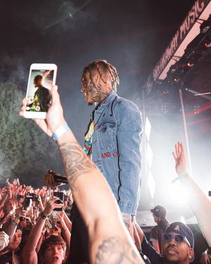 Image post by @connr0 on Instagram