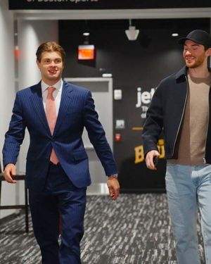 Video post by @NHLBruins on Facebook