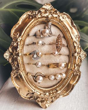 Image post by @maejeanvintage on Instagram