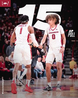 Image post by @RazorbackMBBRec on Twitter