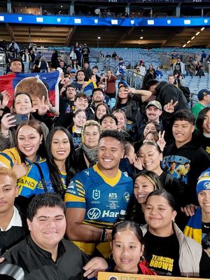 Image post by @theparraeels on Instagram