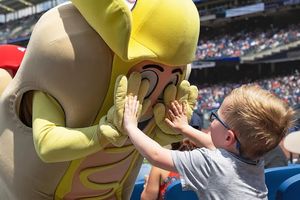 Image post by @clehotdogs on Instagram