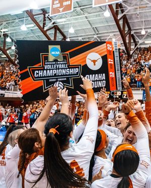 Image post by @texasvolleyball on Instagram