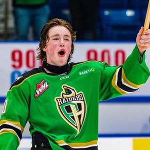 Image post by @paraidershockey on Instagram