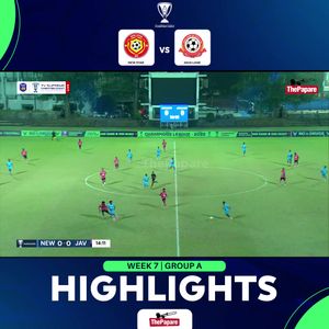 Video post by @thepaparefootball on Facebook