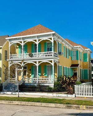 Image post by @galvestonisland on Instagram