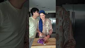 Video post by @sanaandayaana on YouTube