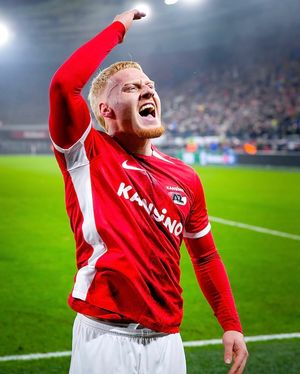 Image post by @azalkmaar on Instagram