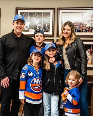 Image post by @nyislanders on Instagram