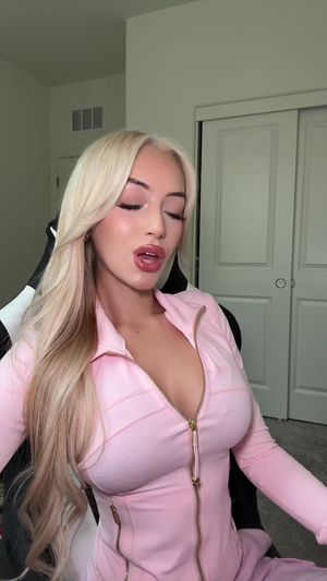 Video post by @kiingpaulina on TikTok