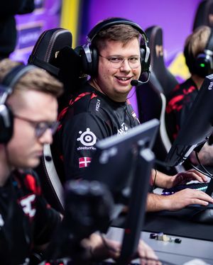 Image post by @fazeclan on Instagram