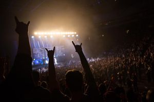 Image post by @therealjeremymckinnon on Instagram