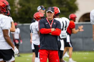 Image post by @CarlosGonzMedia on Twitter