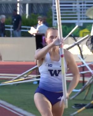 Image post by @uwtrack on Instagram