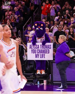 Image post by @phoenixmercury on Instagram