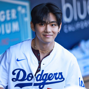 Image post by @MLB on Twitter