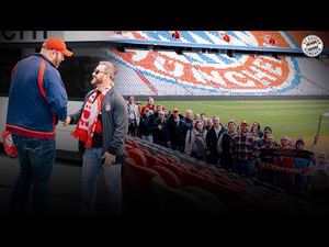 Video post by @fcbayern on YouTube